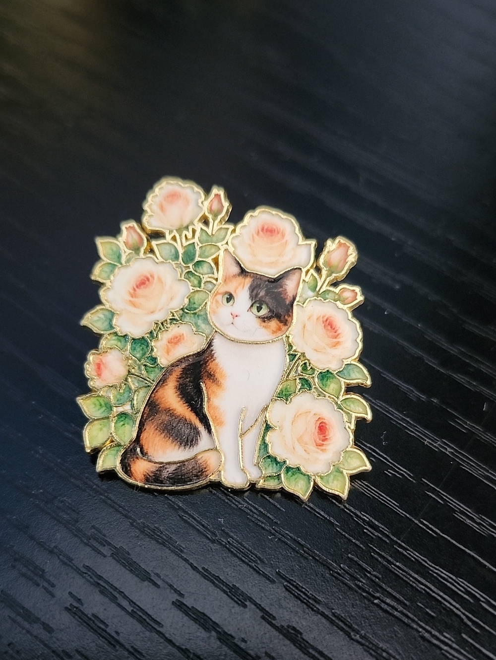 Calico Cat and Roses Enamel Pin - Pink Peach & Green